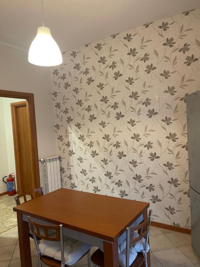 Appartamento Privato A Piacenza Con 3 Camere Matrimoniali Exterior foto